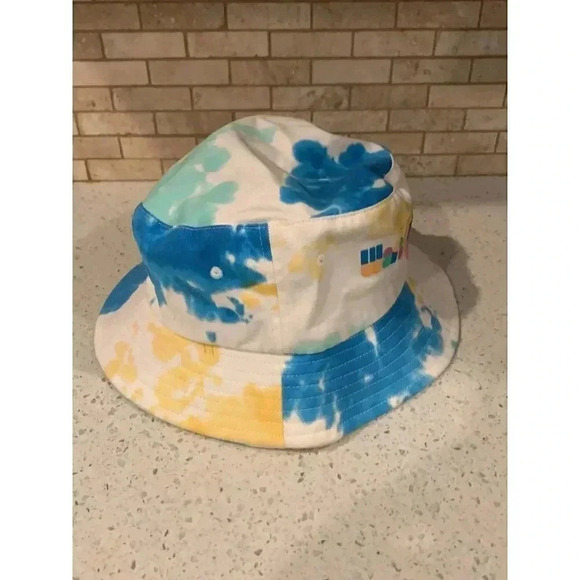 Disney Parks 2022 Walt Disney World Tye Dye Spirit Jersey Sun Bucket Hat b6 - Picture 2 of 8